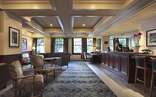 Sylvia Hotel