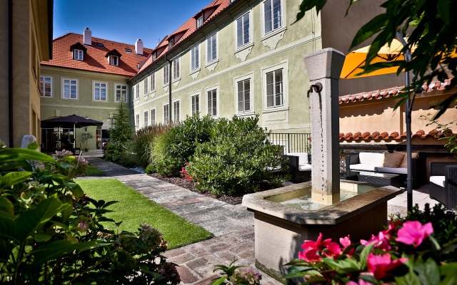 Appia Hotel Residences