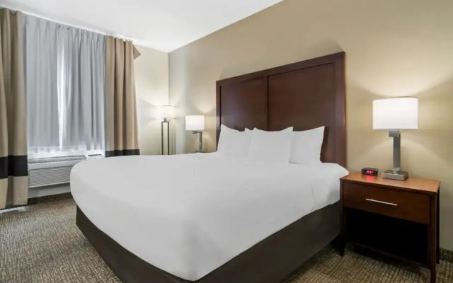 Comfort Inn Hebron-Lowell Area