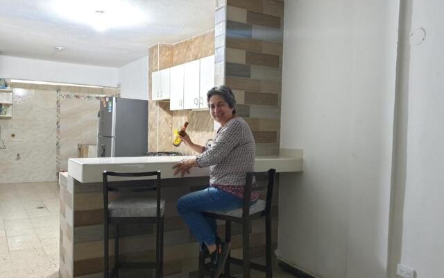 Mom's House Floralia