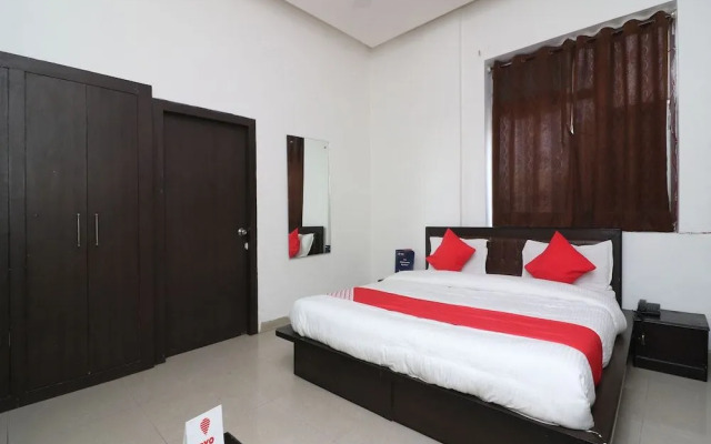 OYO 22977 Hotel Alpine