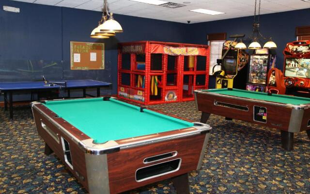 Stunning 4 Bd w/ Pool Close to Disney 8940