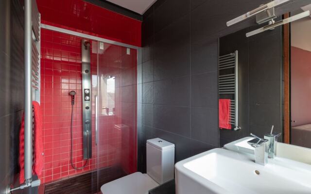 Lovely Holiday Home With Garden