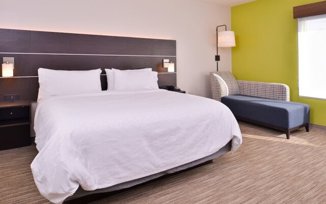 Holiday Inn Express Bloomington