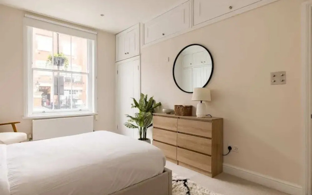 The Chelsea Nest - Stylish 2bdr With Balcony