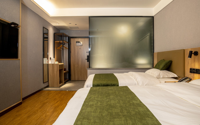 GreenTree Express Hotel (Fuyang Oriental Pearl)