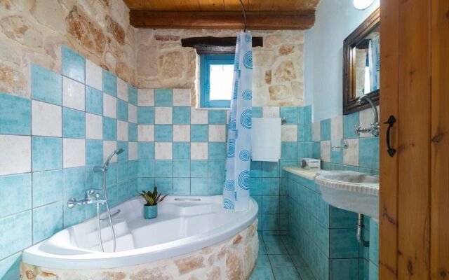 Strofilia Stone Residences