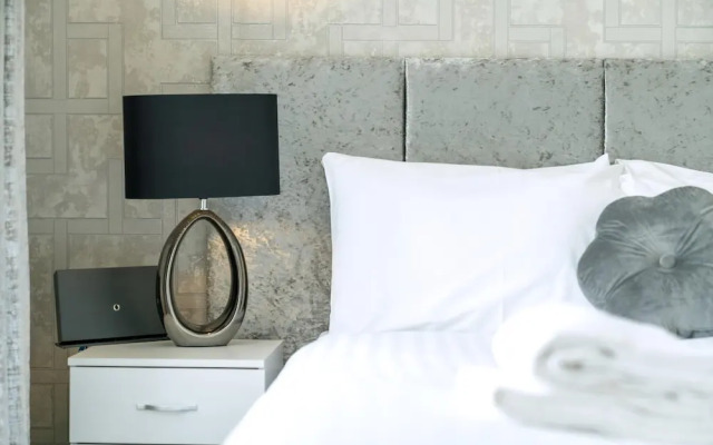 Modern South Wimbledon Stay