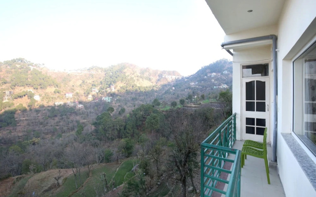 OYO 12187 Home Luxury Studio Kasauli