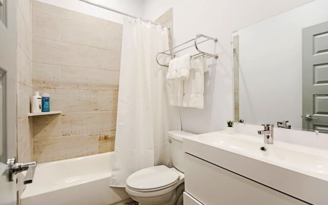 Htown Suites by Dunyha