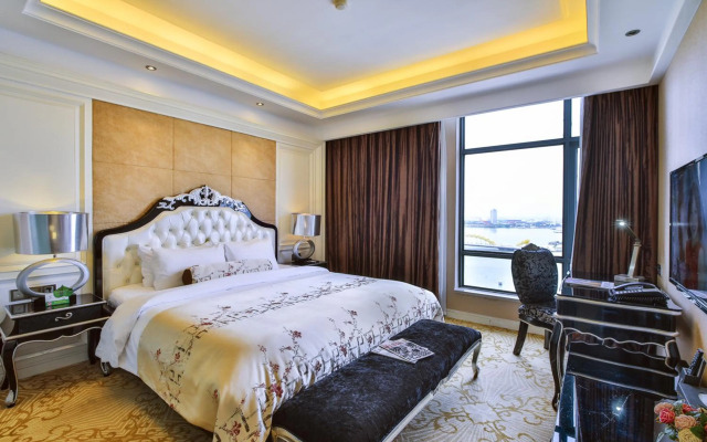 Brilliant Hotel