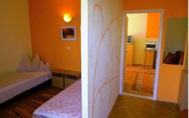 Almádi Apartments