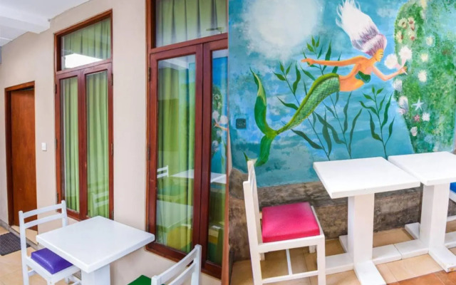 The Youth Hostel - It's a Youth Fame