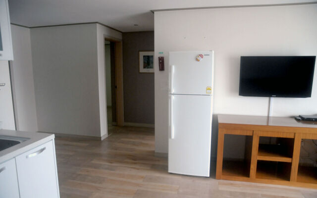 Hansan Hotel