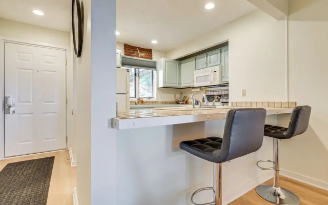 Bellaire Vacation Rental - Ski Shuttle Access!