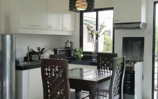 Tagaytay Summer House