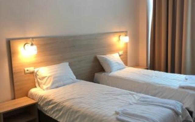 Aparthotel On Alpiyskaya 27 A