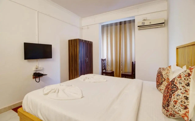 Hotel Pleasure Inn near Turtle Beach, Morjim