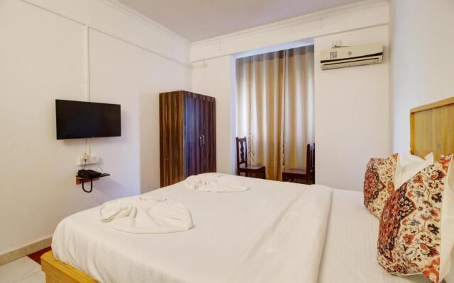 Hotel Pleasure Inn near Turtle Beach, Morjim