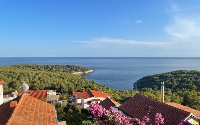 Sunrise Sunset Seaview Walk to Vis Iconic Beaches