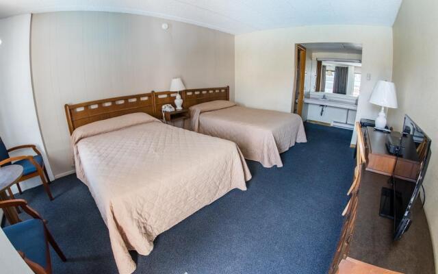 Windjammer Motor Inn