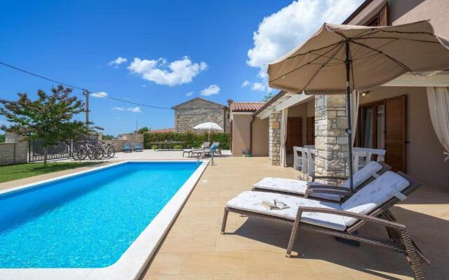 Villa Neo