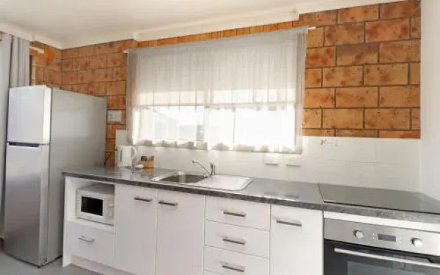 Kellraine Beach Cottages