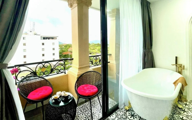 Nereus Hotel – Guest Rooms – Con Son
