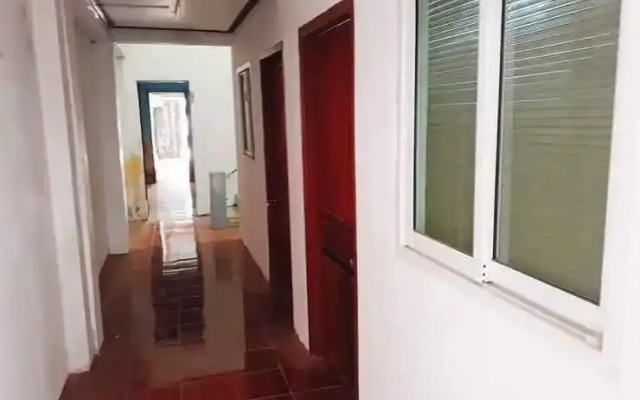 Ba'mi thakhek hostel