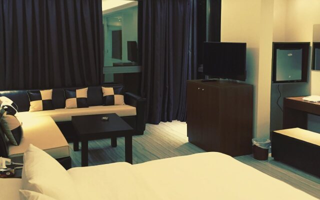 Aphrodite Hotel