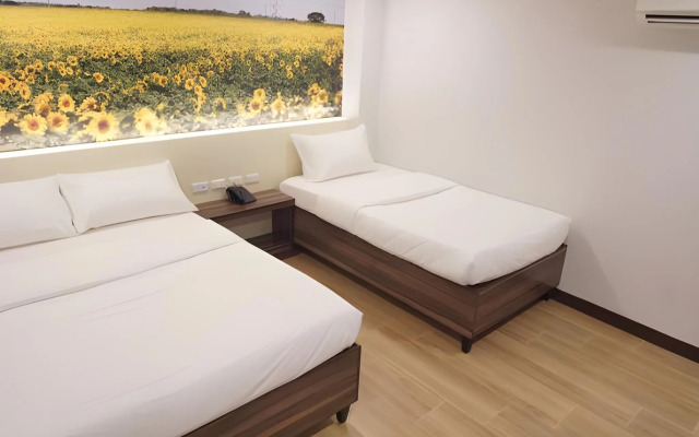 Sugbutel Family Hotel Cebu powered by Cocotel