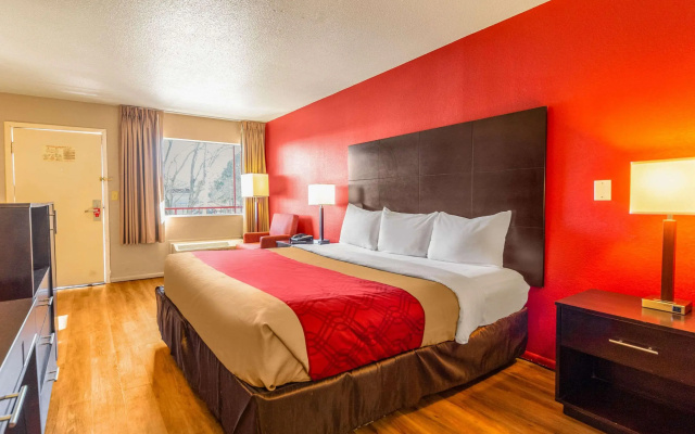 Econo Lodge Meridian South