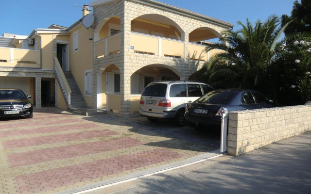 Ferien Haus Evita auf Insel Vir