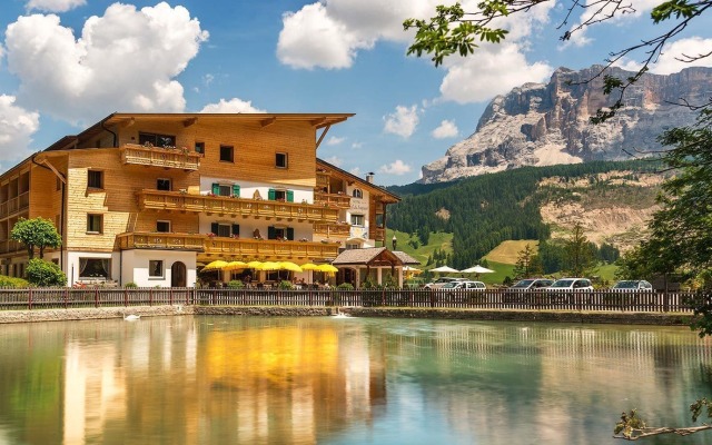 Hotel Lech Da Sompunt