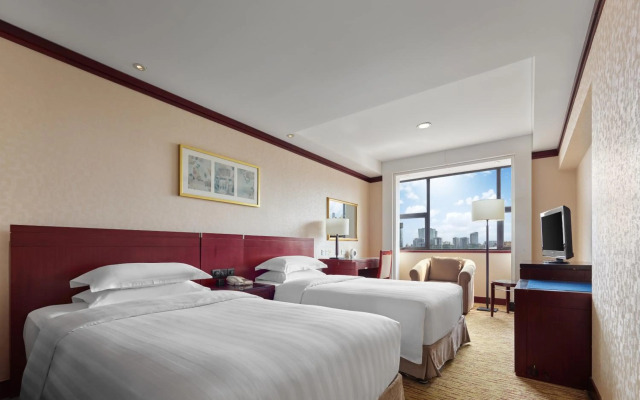 Poly Plaza Hotel