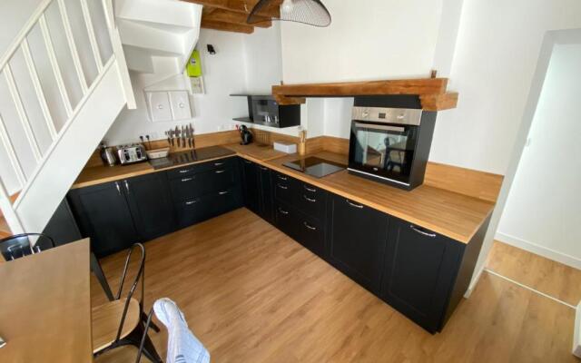 Maison proche du circuit / garage, parking, jardin