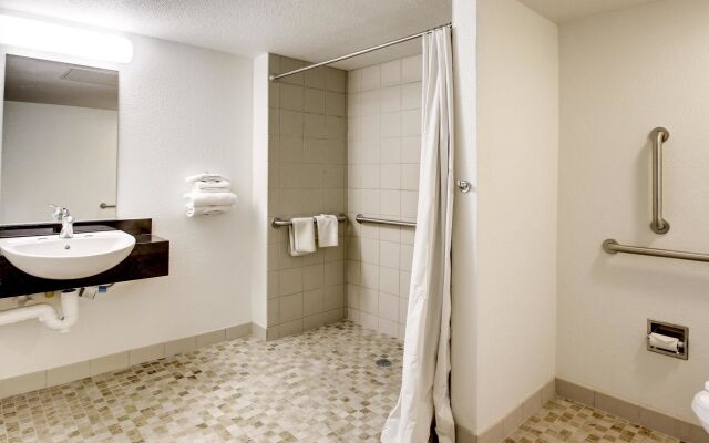 Motel 6-Ogden, UT - Riverdale