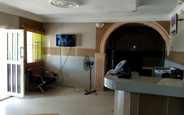 Gen-Preston Hotel & Suites