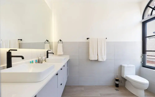 The Grand Penthouse by Acomodo Casco Viejo