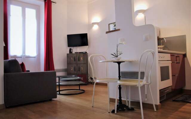 Very Central 1 Bedroom with Balcony