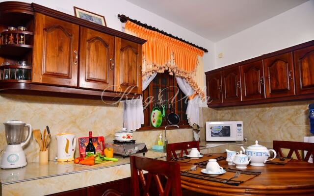 Kings Villa