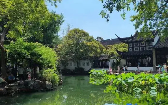 Lihua Hotel (Nanjing Lukou International Airport)