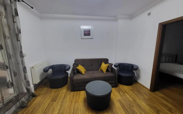 Apartment Mega Mall Monza National Arena