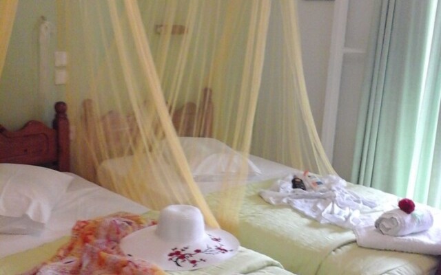 Margaritas' Rooms