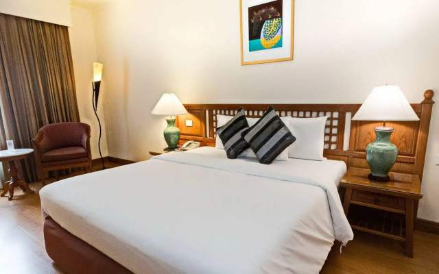 Silom Serene, a Boutique Hotel