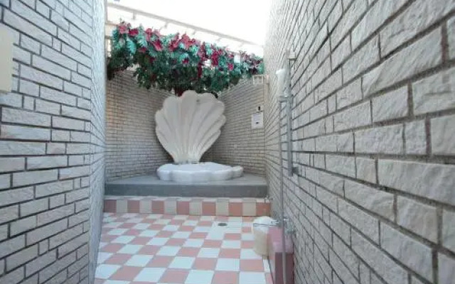 Hotel LaLa (Adult Only)