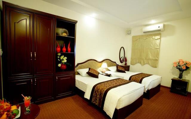 Lavish Centre Hotel