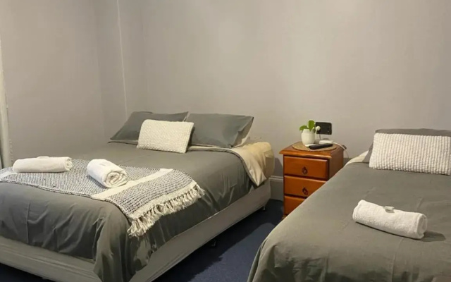 Bank Hotel Dungog