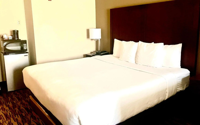 Comfort Suites Salem