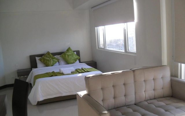 Extremeli Suites Manila powered by Cocotel